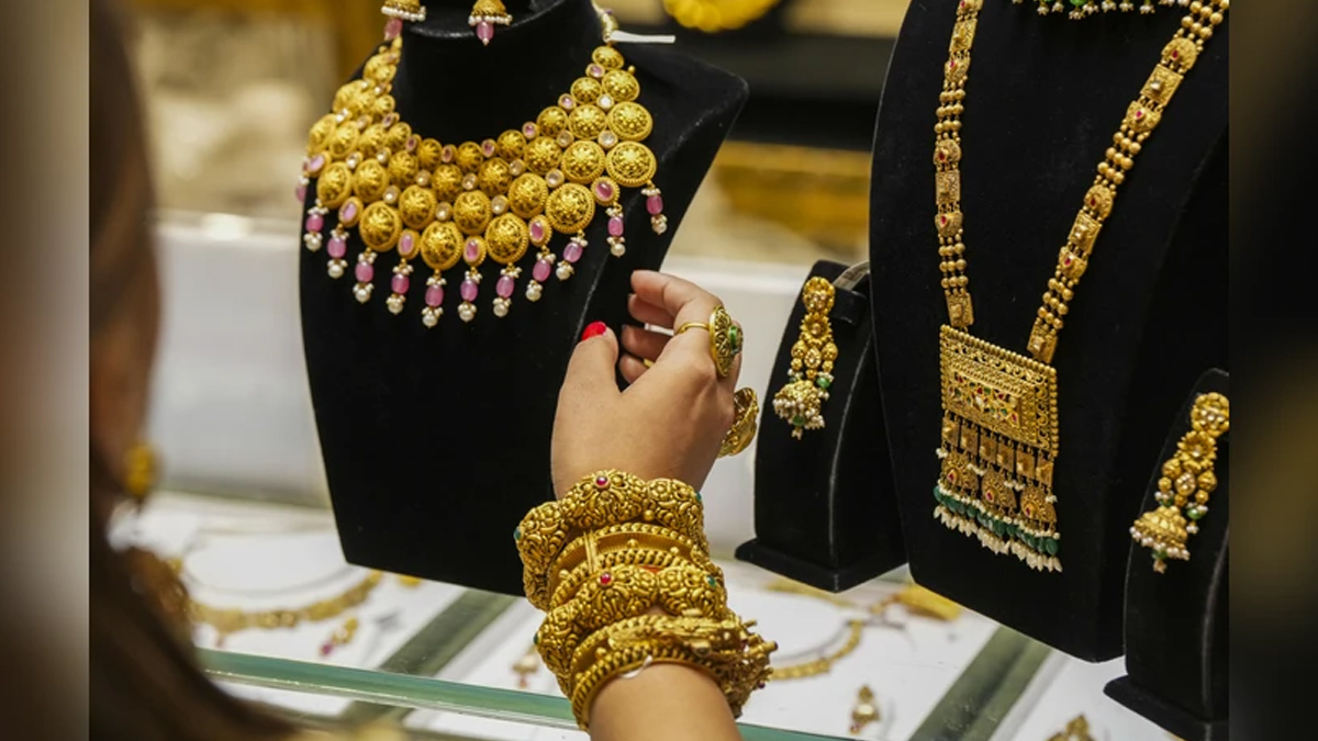 சென்னையில் தங்கம் விலை மீண்டும் சரிவு : சவரனுக்கு ₹800 குறைவு