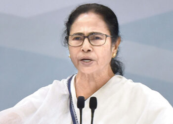 எஸ்.ஐ.ஆர் பணிச்சுமையால் ஆசிரியை தூக்கிட்டு தற்கொலை – மம்தா கண்டனம்