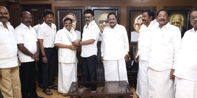 திமுக கல்வியாளர் அணியில் புதிய நியமனம் : மைத்ரேயன் துணைத் தலைவராக பொறுப்பு