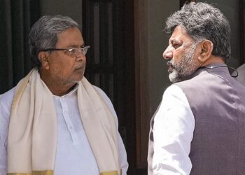 மீண்டும் தலைதூக்கும் நாற்காலி சண்டை – கர்நாடக காங்கிரஸில் சலசலப்பு