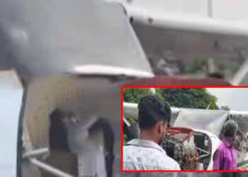 புதுக்கோட்டையில் சாலையில் திடீர் விமானம் தரையிறக்கம் – மக்கள் பரபரப்பு