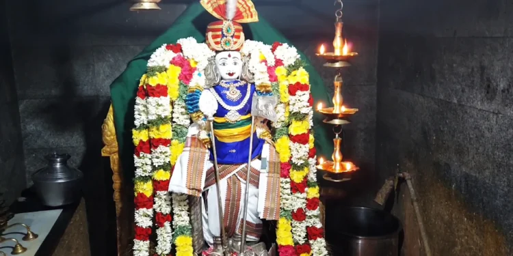 அருள்மிகு சுருளிவேலப்பர் திருக்கோயில்