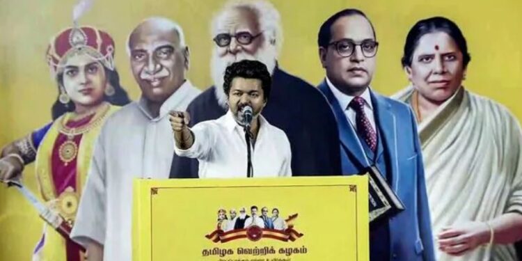 நாங்கள் தற்குறிகளா? ஆச்சர்யக்குறி – கொந்தளித்த விஜய்