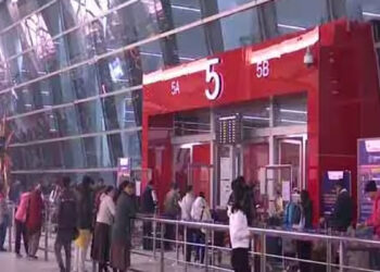 டில்லி விமான நிலையத்திற்கு வெடிகுண்டு மிரட்டல் !