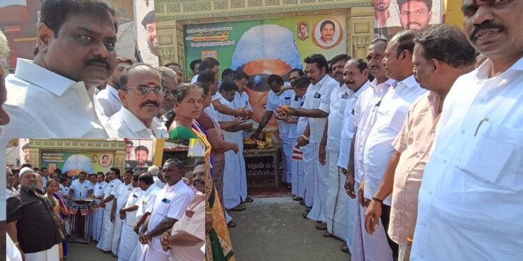 எடப்பாடியார் தலைமையில் மீண்டும் பொற்கால ஆட்சி: வத்தலக்குண்டுவில் எம்ஜிஆர் நினைவு நாளில் அதிமுகவினர் சூளுரை!