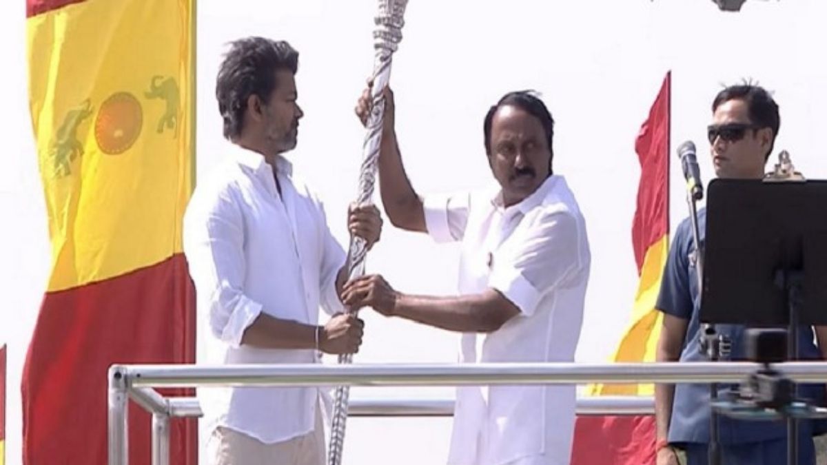 “நாடே வியக்கும் வகையில் அடுத்தகட்ட நகர்வு இருக்கும்”: கோவையில் செங்கோட்டையன் பேட்டி!