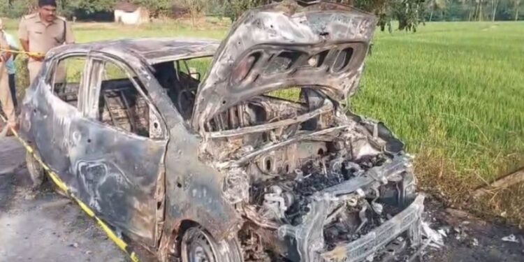 பாலக்காடு அருகே ஓடும் கார் தீப்பற்றி எரிந்து முதியவர் உடல் கருகி பலி: பெட்ரோல் பங்க் ஆதாரத்தால் தற்கொலை என போலீஸ் சந்தேகம்