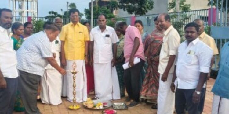 அனுமந்தன்பட்டி நவீன சிறுவர் விளையாட்டுப் பூங்காவைத் திறந்து வைத்தார் கம்பம் ராமகிருஷ்ணன் எம்.எல்.ஏ