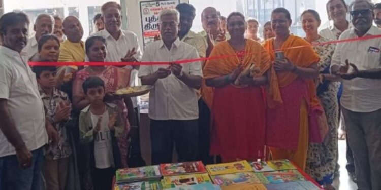 குமாரபாளையத்தில் ‘விடியல் ஆரம்பம்’ ஐந்தாம் ஆண்டு புத்தகத் திருவிழா தொடக்கம் பதிப்பகங்கள் பங்கேற்பு