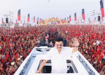 “வெல்லும் தமிழ் பெண்கள்”: பல்லடத்தில் லட்சக்கணக்கான மகளிர் மத்தியில் ‘திராவிட மாடல் 2.0’ முழக்கமிட்ட முதலமைச்சர்!