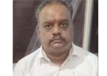 லஞ்சம் கேட்ட மோட்டார் வாகன ஆய்வாளர் கைது