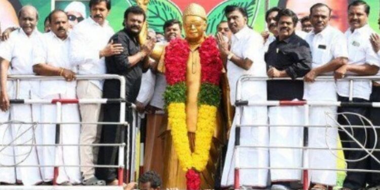 எம்.ஜி.ஆரின் 38-வது நினைவு தினம்  திண்டுக்கல் மாவட்டம் முழுவதும் அதிமுகவினர் உறுதிமொழி ஏற்பு!