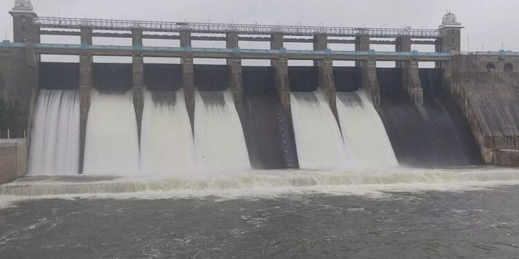 அமராவதி ஆற்றில் வெள்ள அபாயம் கரையோர மக்களுக்கு எச்சரிக்கை!