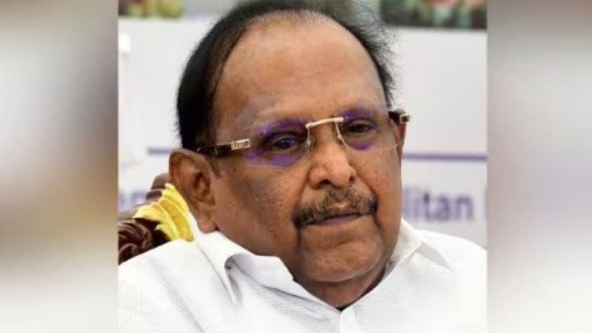 எழுதிக்கொடுத்த வசனத்தைப் பேசுவதால் விஜய் ஒருபோதும் எம்.ஜி.ஆர். ஆக முடியாது: அமைச்சர் ரகுபதி சாடல்!