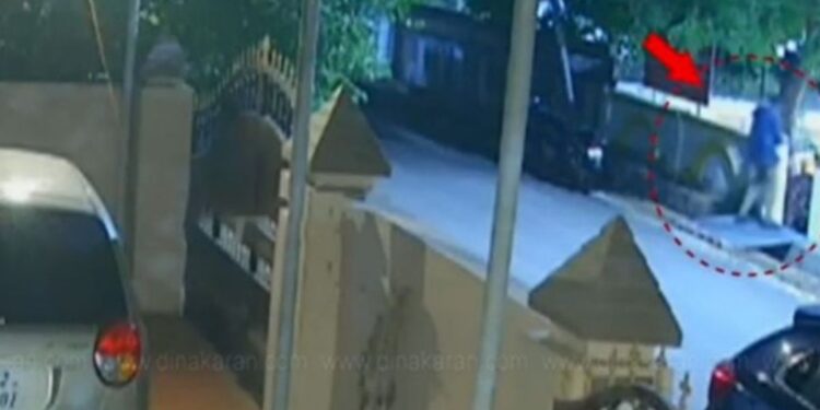 நெல்லை தீயணைப்புத் துறை லஞ்சப் புகார்: அதிகாரியை சிக்க வைக்க சதி