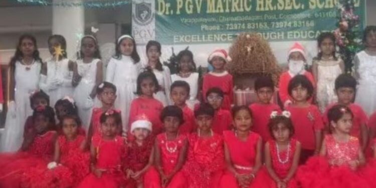 பன்னீர்மடை பி.ஜி.வி. பள்ளியில் இயேசு பிறப்பை நாடகமாக அரங்கேற்றிய மாணவர்கள்