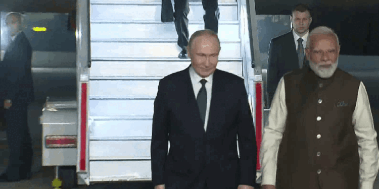 இந்தியா வந்துள்ள புதினை சந்திக்க ராகுலுக்கு மறுப்பு – மரபை மீறும் மத்திய அரசு