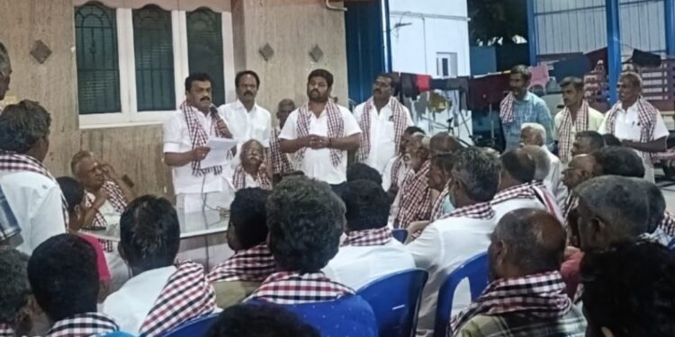 தவசிமடை ஊராட்சியில் அ.தி.மு.க வாக்குச்சாவடி முகவர்கள் ஆலோசனைக் கூட்டம்