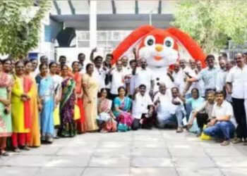 பி.எஸ்.ஜி. சர்வஜன பள்ளியில் சங்கமம் 90 வயது முதியவர் முதல் இளைஞர்கள் வரை முன்னாள் மாணவர்கள் சந்திப்பு