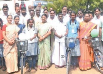 ‘சமூக வலைதளங்களில் பார்ப்பவை அனைத்தையும் நம்ப வேண்டாம்!’ அமைச்சர் கீதாஜீவன் அறிவுரை