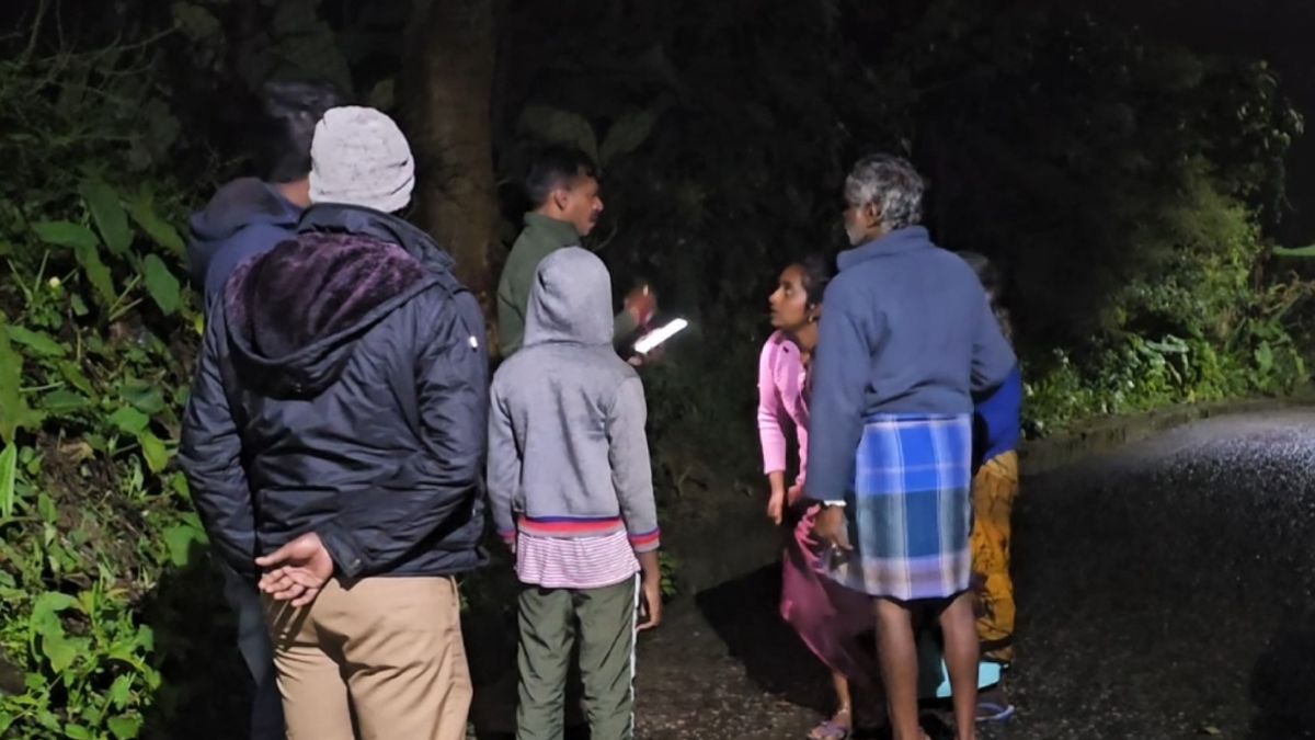 கொடைக்கானல் மனநலக் குறைபாடுள்ள பெண்மணி நள்ளிரவில் 7 வாகனங்கள் கண்ணாடி உடைத்து பரபரப்பு