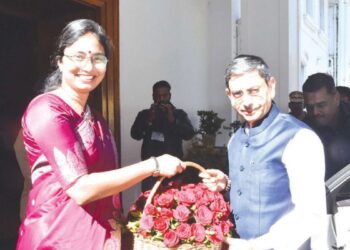 நீலகிரி மாவட்டத்திற்கு வருகை புரிந்த தமிழக ஆளுநர் ஆர்.என். ரவிக்கு மாவட்ட நிர்வாகம் சார்பில் வரவேற்பு