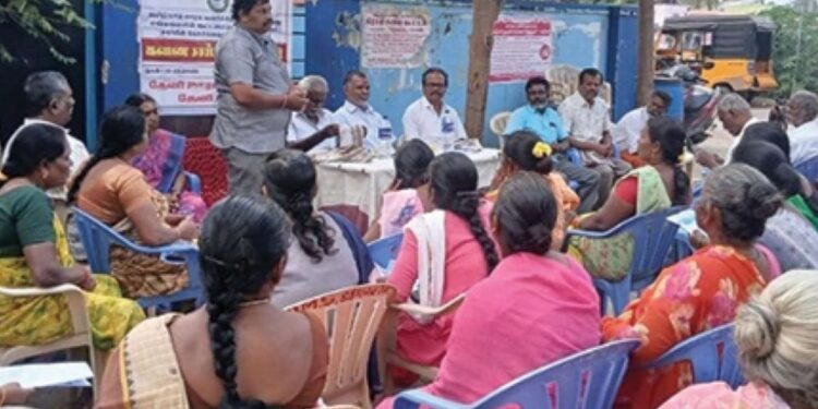 கவன ஈர்ப்பு பேரணி: தேனியிலிருந்து நூற்றுக்கணக்கான ஊரக வளர்ச்சித் துறை பணியாளர்கள் பங்கேற்பு!