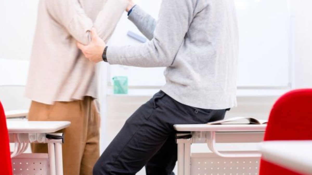 கும்பகோணம் அருகே பள்ளி மாணவர்கள் மோதல்: பிளஸ்-2 மாணவர் உயிரிழப்பு