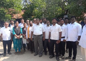 நிலக்கோட்டை வழக்கறிஞர்கள் சங்கத்தின் உரிமை முழக்க கண்டன ஆர்ப்பாட்டம்!