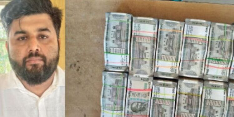 ஆவணங்கள் இன்றி ₹30 லட்சம் ரொக்கம்: கோவையில் இளைஞர் கைது, பணம் பறிமுதல்!