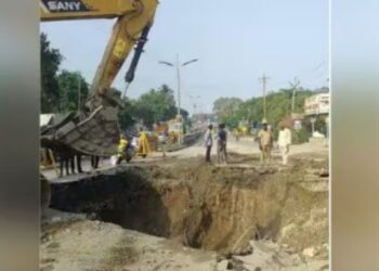 கோவையில் 36 ஆண்டுகால பழைய பில்லூர் குழாய் மீண்டும் உடைப்பு   இரும்பு குழாய் பதிக்கத் திட்டம்