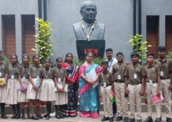 விண்வெளி அறிவியலை நேரில் பயில இஸ்ரோ சென்ற கம்பம் ராம் ஜெயம் பள்ளி மாணவர்கள்!