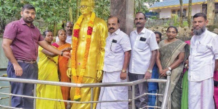 மொழிப்போர் தியாகி சிதம்பரநாதன் நினைவு தினம் வினய்குமார் மீனா மாலை அணிவித்து மரியாதை!