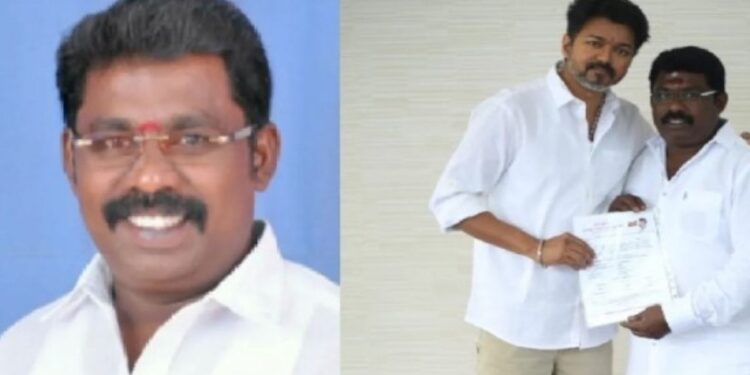 மகளிரணி நிர்வாகி வீட்டில் நள்ளிரவு பரபரப்பு மாவட்டச் செயலாளர் பதவியைப் பறித்தார் விஜய்!