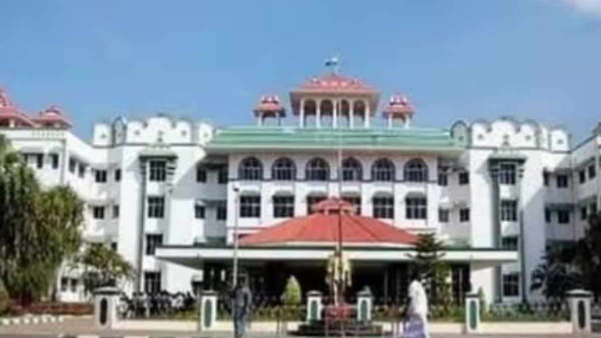 அரசு சட்ட அதிகாரிகளின் எண்ணிக்கை ‘சங்கடம்’: உயர் நீதிமன்ற நீதிபதி சுடேர்!