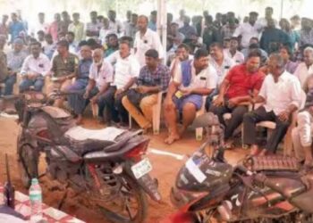 ஈரோட்டில் போலீசாரால் பறிமுதல் செய்யப்பட்ட  வாகனங்கள் பொது ஏலம்