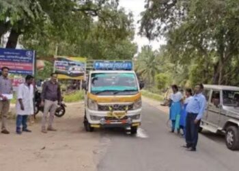 கேரளாவில் பறவைக் காய்ச்சல் எதிரொலி  தமிழக எல்லையோர சோதனைச் சாவடிகளில் தீவிரக் கண்காணிப்பு