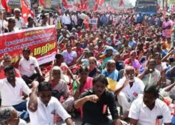 புதிய தொழிலாளர் சட்டங்களுக்கு எதிராக மதுரையில் சி.ஐ.டி.யூ. பிரம்மாண்ட மறியல்