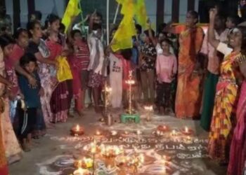 திருப்பரங்குன்றத்தில் மலையடிவார வீடுகள் தோறும் தீபம் ஏற்றி நூதன வழிபாடு