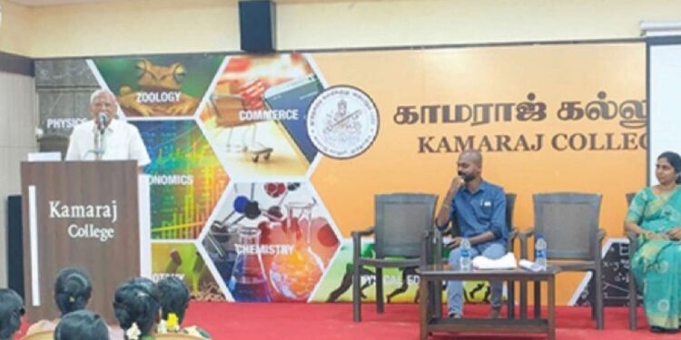 தூத்துக்குடி காமராஜ் கல்லூரியில் இளைஞர் செஞ்சிலுவை சங்க அறிமுக நிகழ்ச்சி  மாணவர்களுக்கு அறிவுறுத்தல்!