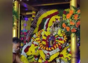 கிணத்துக்கடவு, பொள்ளாச்சி ஐயப்ப சுவாமி கோவில்களில் மண்டல பூஜை பஞ்சவாத்தியம், பஜனை முழங்க வீதி உலா