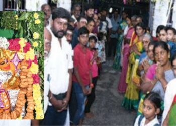 மதுரை தல்லாகுளம் மகாவீர ஆஞ்சநேயர் கோயிலில் அனுமன் ஜெயந்தி விழா