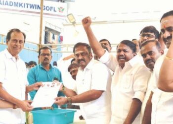 எடப்பாடி பழனிசாமி பெருந்துறையில் போட்டியிட வேண்டும் – எம்.எல்.ஏ. ஜெயக்குமார் அதிரடி விருப்ப மனு!