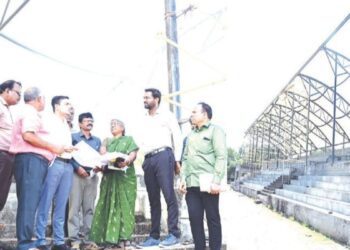 கிணத்துக்கடவு, பொள்ளாச்சியில் மினி ஸ்டேடியம் உள்ளிட்ட பணிகளை கலெக்டர் ஆய்வு!