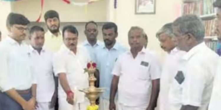 அரவக்குறிச்சி அருகே வளையபாளையத்தில் புதிய நூலகக் கட்டிடம் தமிழக முதல்வர் மு.க.ஸ்டாலின் திறந்து வைத்தார்