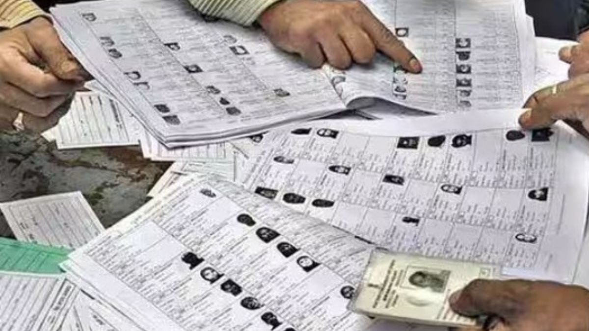 போடி தொகுதியின் வரைவுப் பட்டியலில் குளறுபடிகளால் சர்ச்சை – தேர்தல் அதிகாரிகள் விளக்கம்!