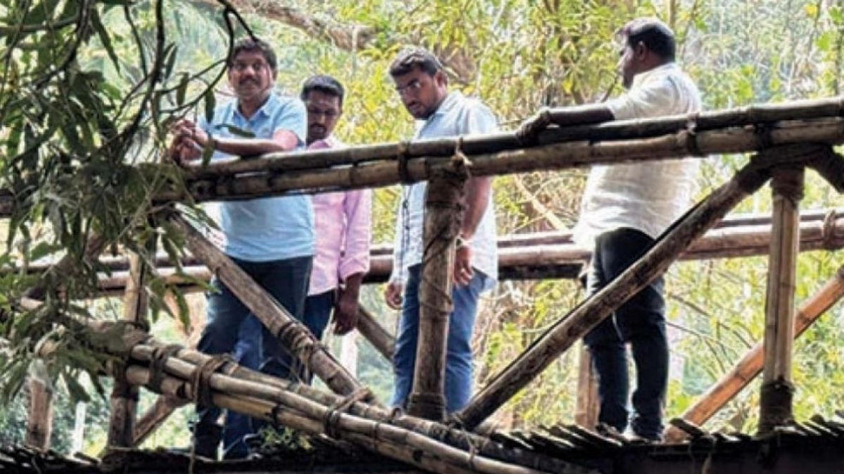 திண்டுக்கல் புல்லாவெளி அருவியில் ரூ.2 கோடியில் சுற்றுலா மேம்பாட்டுப் பணிகள் மாவட்ட ஆட்சியர்  நேரில் ஆய்வு