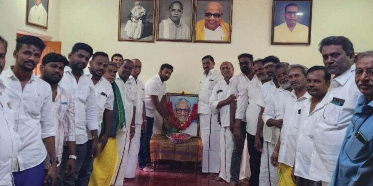 பேராசிரியர் அன்பழகன் பிறந்தநாள் திமுக சார்பில் உருவப்படத்திற்கு மாலை அணிவித்து மரியாதை!