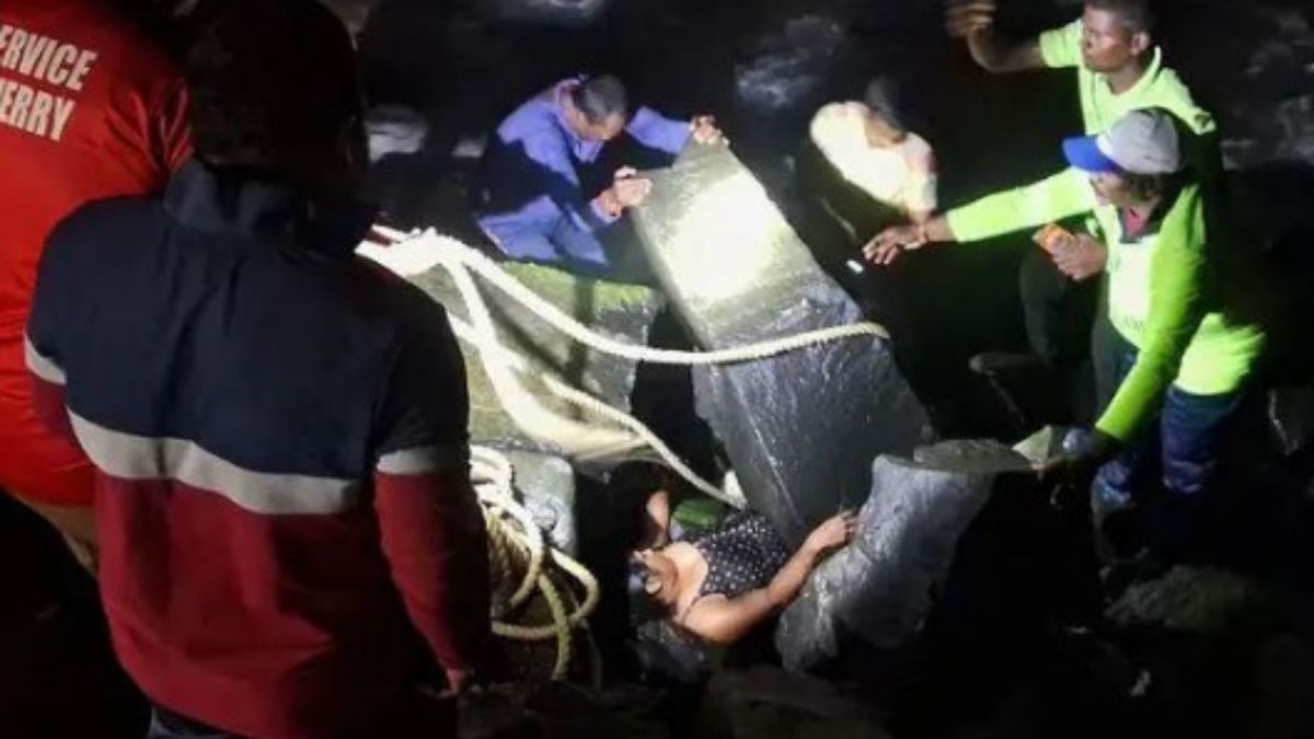 புதுச்சேரி மெரினா கடற்கரையில் ‘ரீல்ஸ்’ மோகத்தால் விபரீதம் போராட்டத்திற்கு பின் மீட்பு!