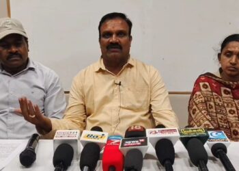 “அறைகளைக் கொடுப்பதற்குப் பணம் கேட்டு மிரட்டுகிறார்கள்” புதிய ஹோம்ஸ்டே சங்கம் புகார்.